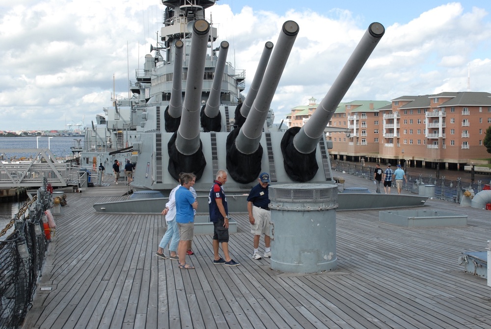 Royal Navy Officers visit USS Wisconsin (BB-64)