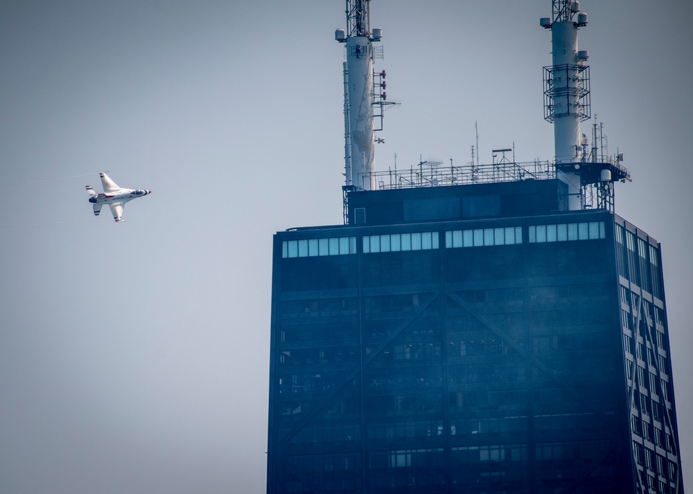 U.S. Air Force Thunderbirds perform at the Chicago Air and Water Show