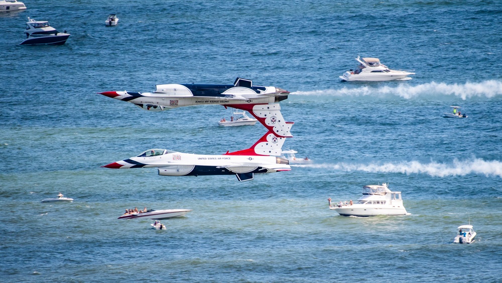 U.S. Air Force Thunderbirds perform at the Atlantic City Airshow