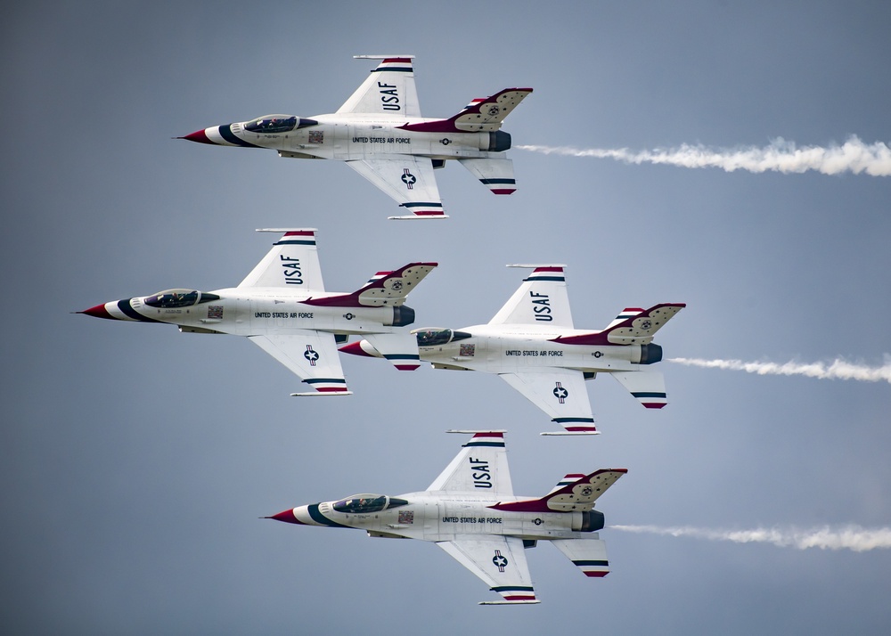 DVIDS Images U.S. Air Force Thunderbirds perform at the Atlantic