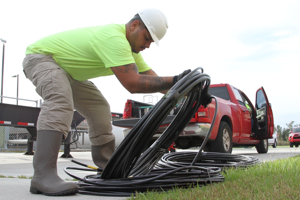 USACE Installs Temp Power for Shelter Sites in  Beaufort, NC