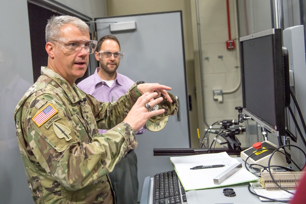 Labs top enlisted advisor meets with researchers