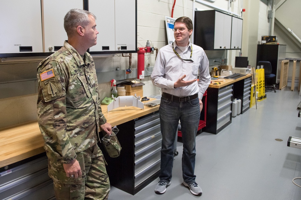 Labs top enlisted advisor meets with researchers