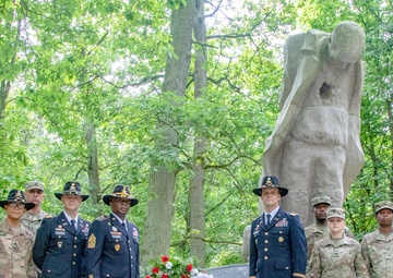 1-82 FA participates in Polish Celebrations