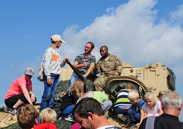 Ironhorse, Ivy Eagles represent US during Czech NATO Days