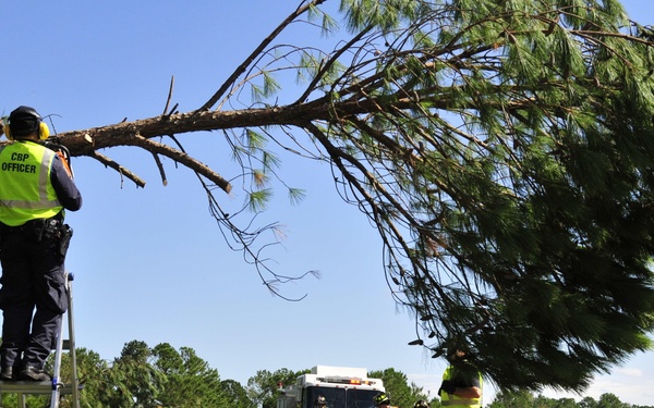 CBP Officers provide assistance in the aftermath of Hurricane Florence