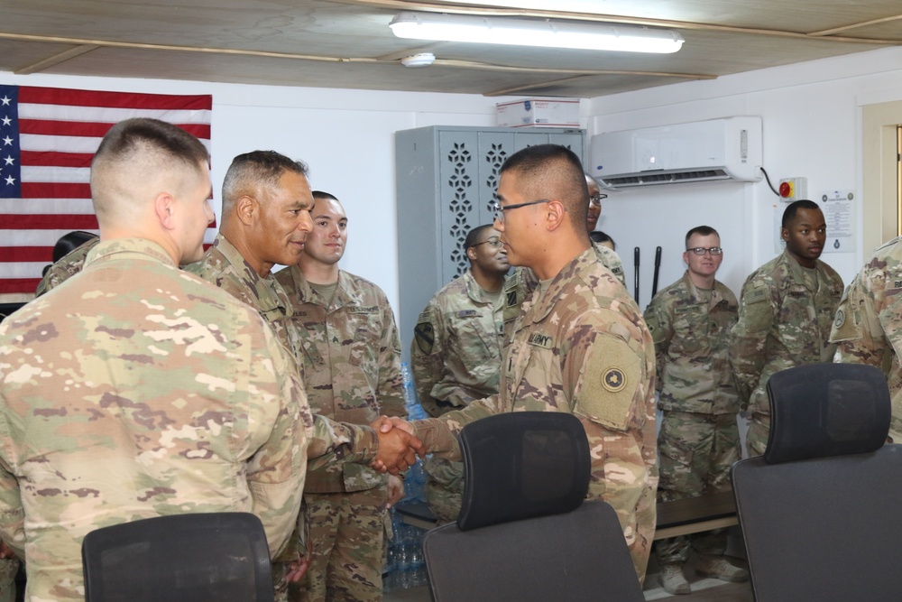 LTG Garrett visits SLC, FLE in Iraq