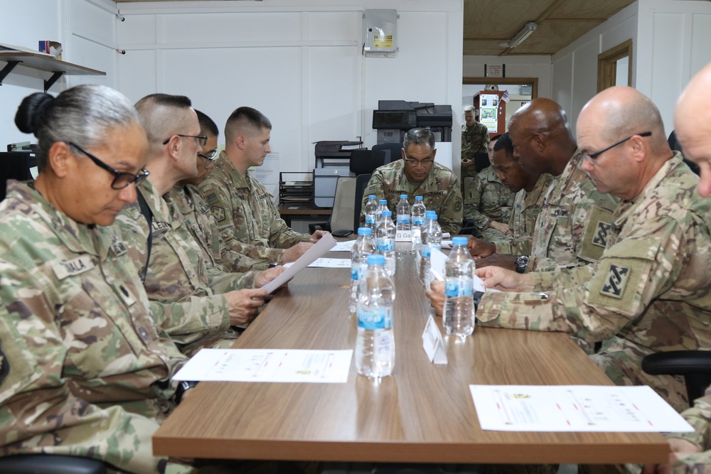 LTG Garrett visits SLC, FLE in Iraq