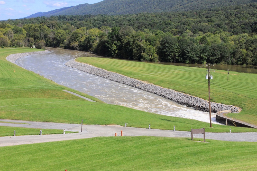 U.S. Army Corps of Engineers prepares for high water at Sayers Dam