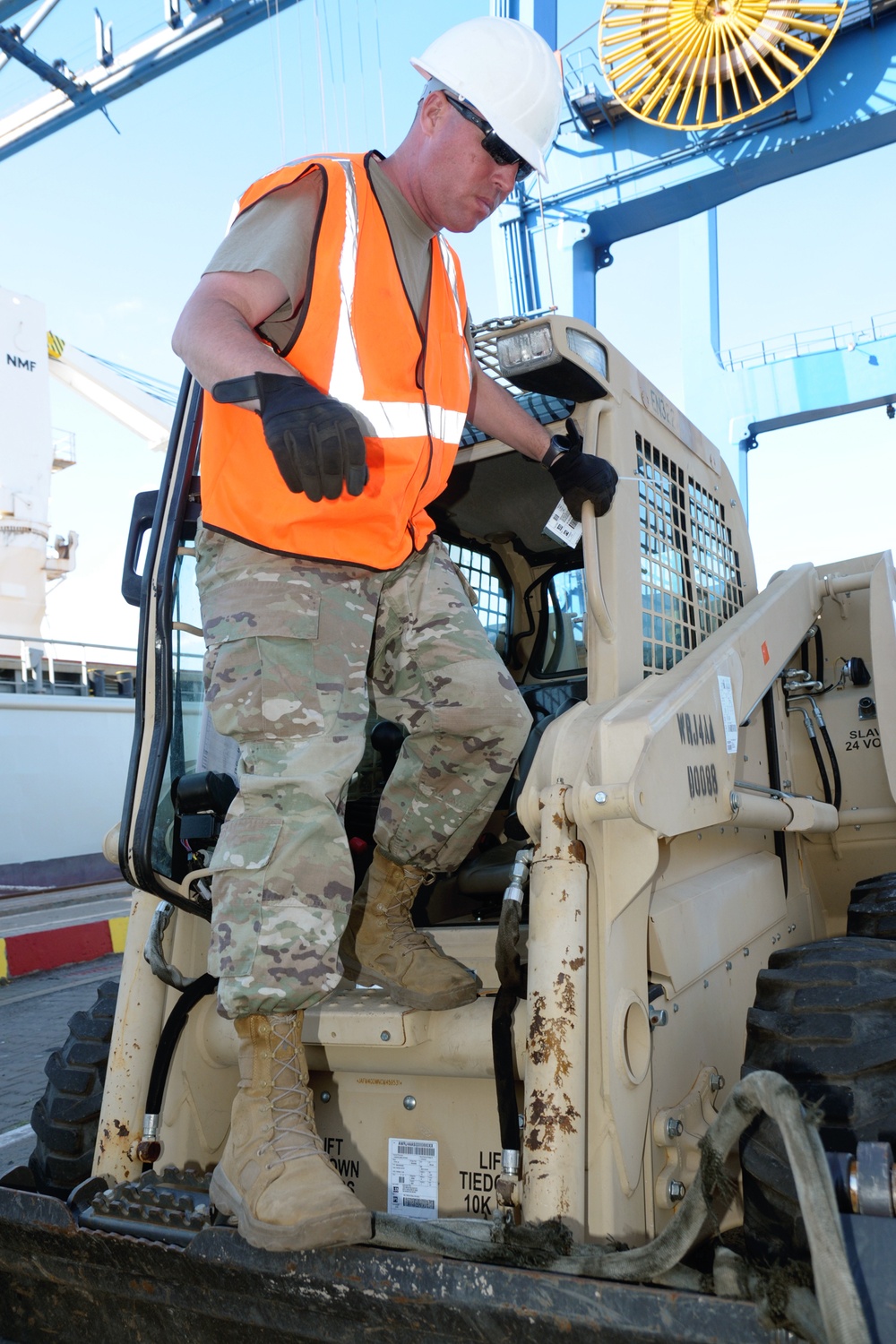Engineers, Logisticians Redeploy Equipment From Europe