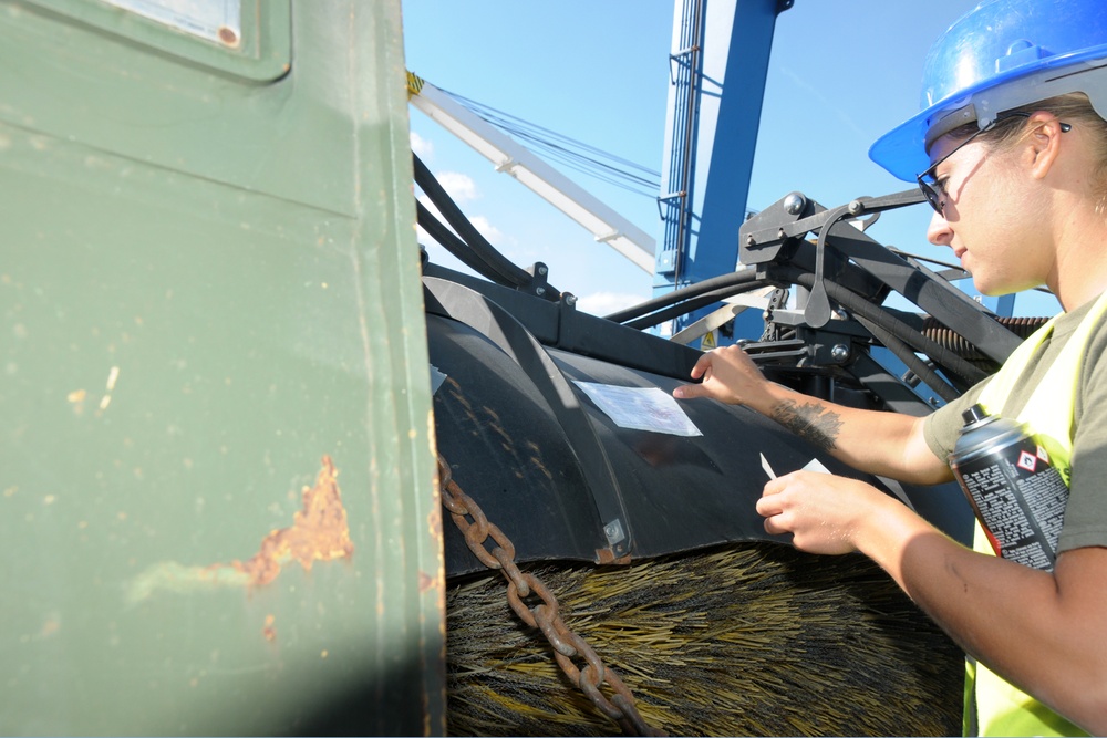 Engineers, Logisticians Redeploy Equipment From Europe