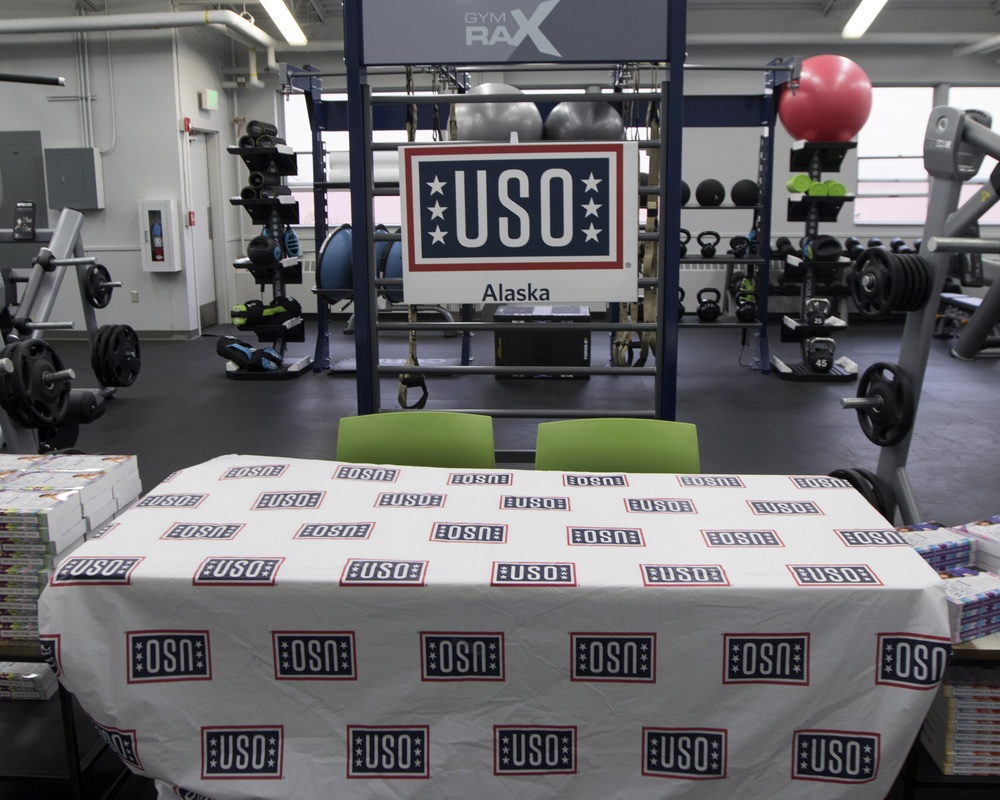 USO Special Delivery with Heidi Murkoff