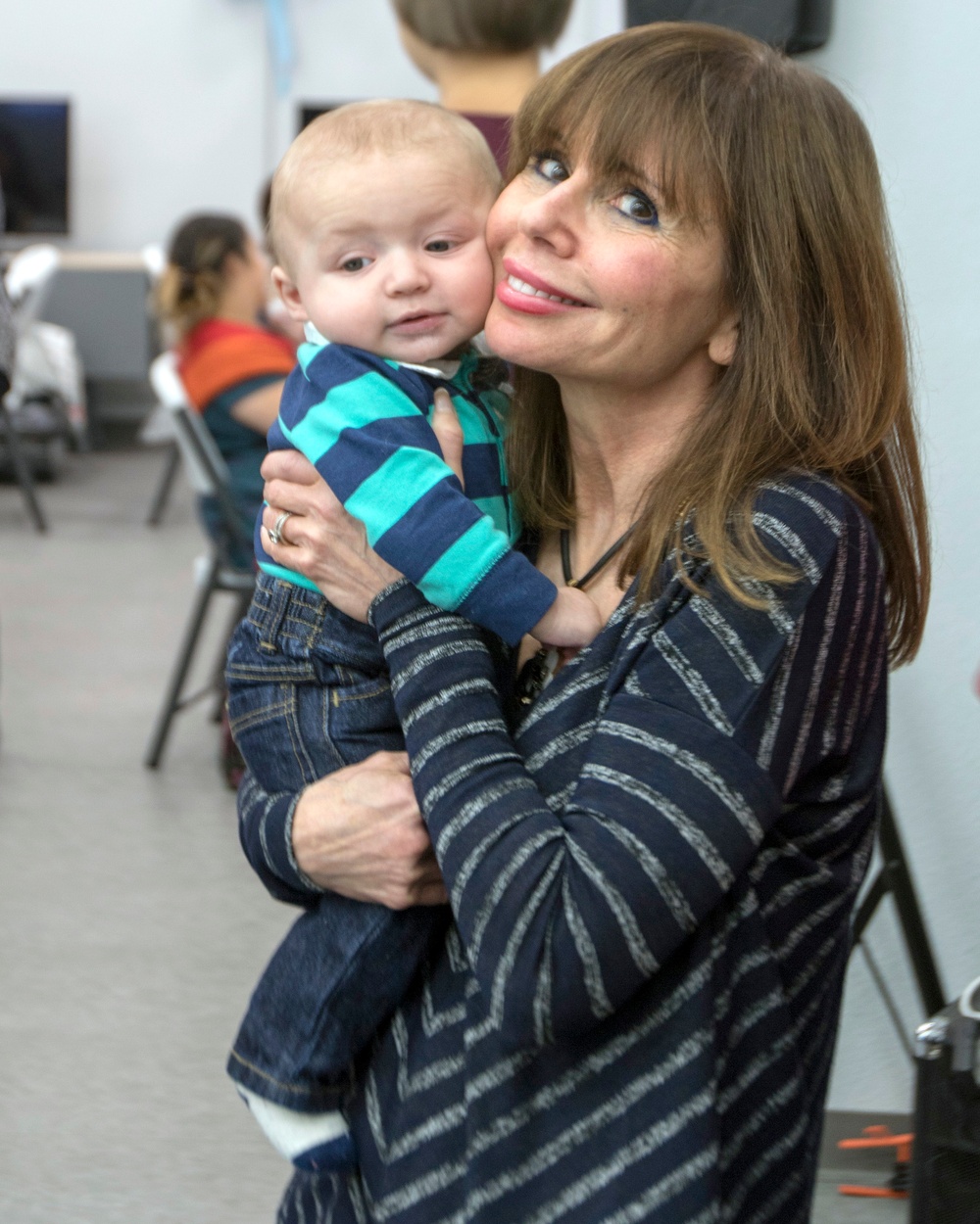 USO Special Delivery with Heidi Murkoff