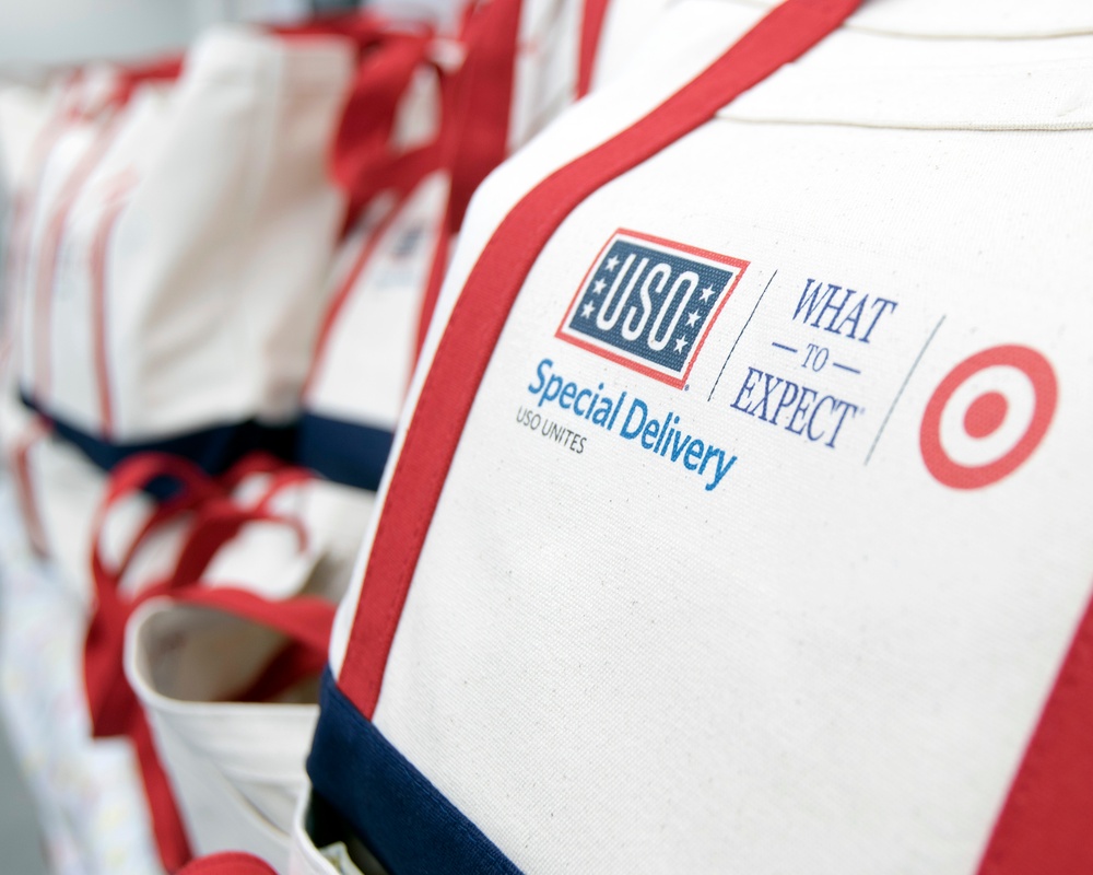 USO Special Delivery with Heidi Murkoff