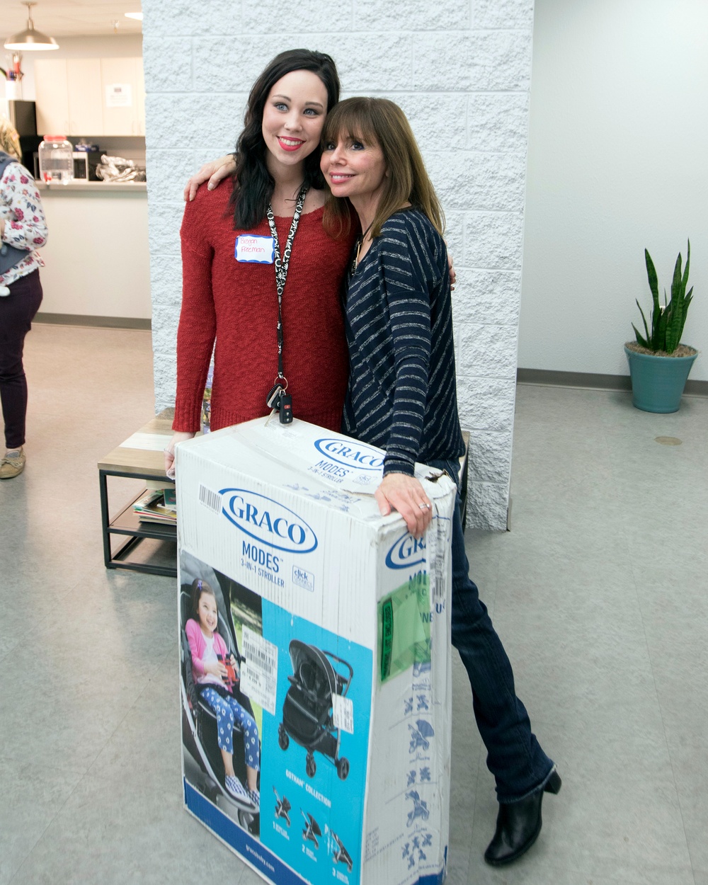 USO Special Delivery with Heidi Murkoff