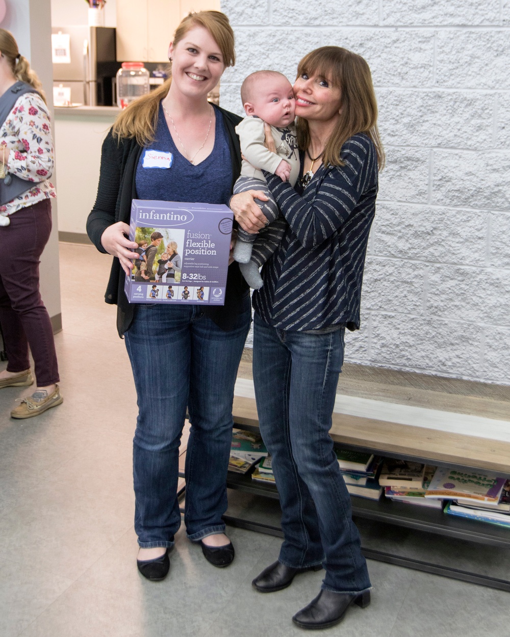 USO Special Delivery with Heidi Murkoff