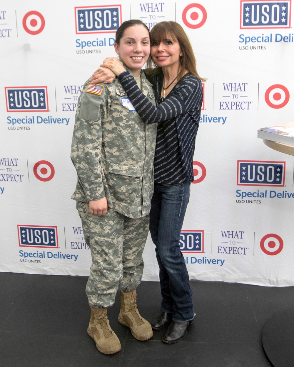 USO Special Delivery with Heidi Murkoff