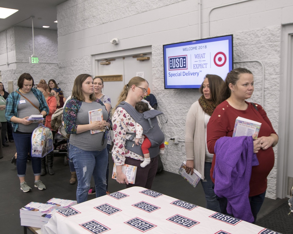 USO Special Delivery with Heidi Murkoff
