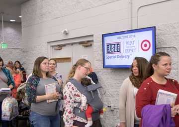 USO Special Delivery with Heidi Murkoff