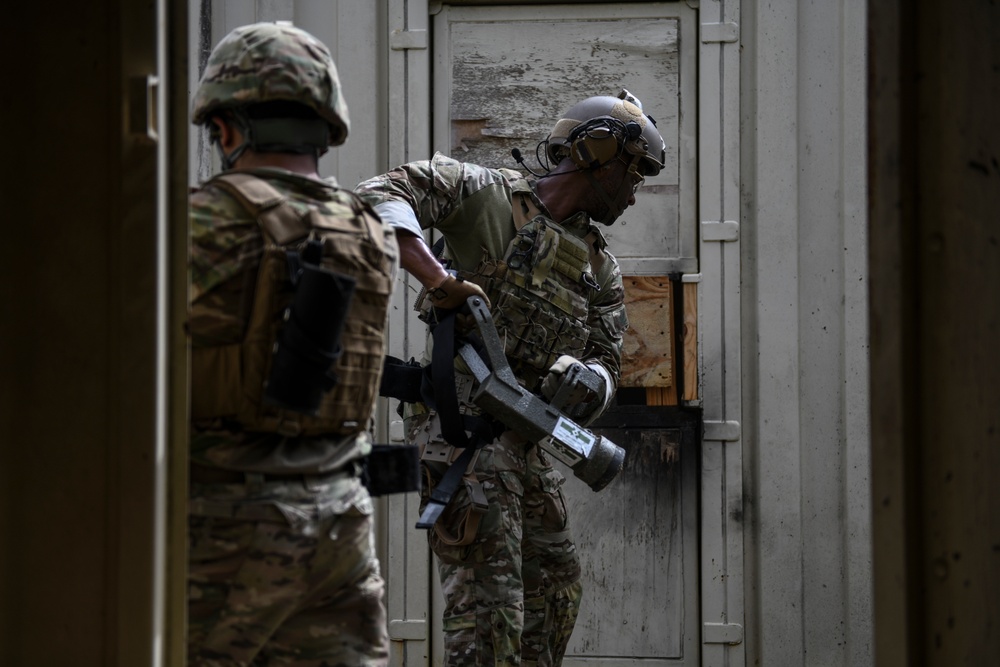 Security Forces Airmen conduct breaching and clearing training