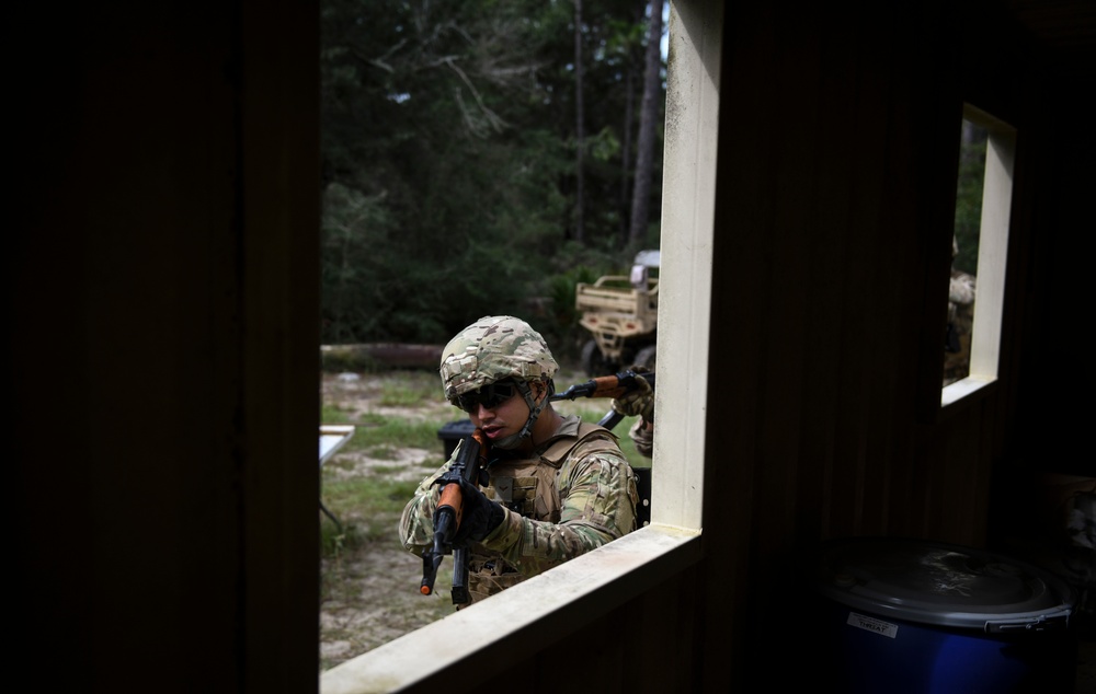 Security Forces Airmen conduct breaching and clearing training