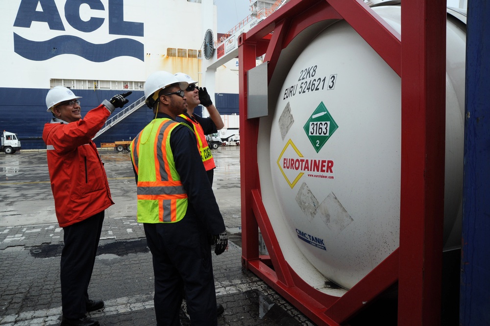 USCG Conducts Inspections at Port of Baltimore