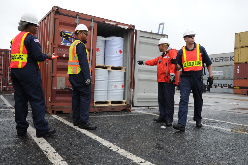 USCG Conducts Inspections at Port of Baltimore