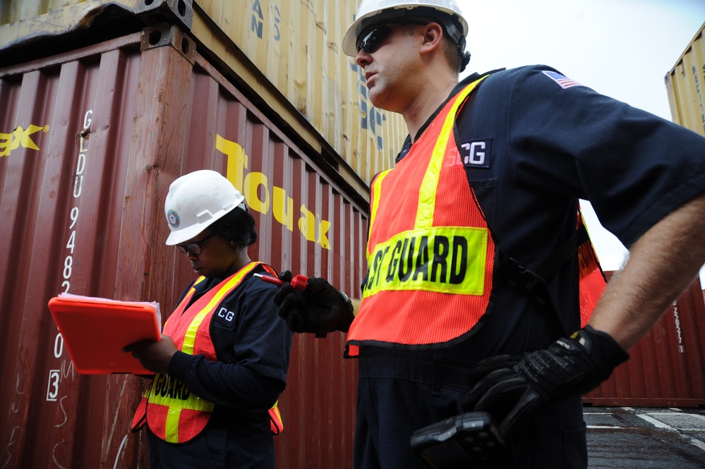 USCG Conducts Inspections at Port of Baltimore