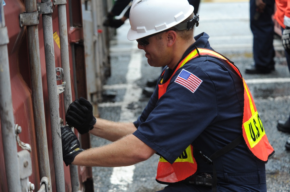 USCG Conducts Inspections at Port of Baltimore