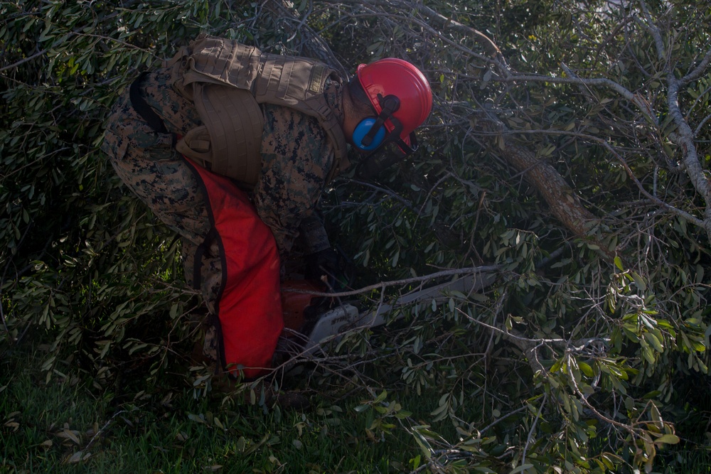 8th Engineer Support Battalion help clean up Camp Lejeune after Hurricane Florence