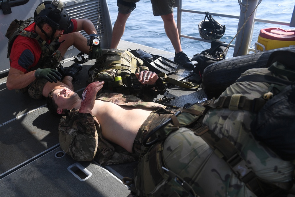 82nd ERQS, CRS 8, Navy EOD tackle full mission profile