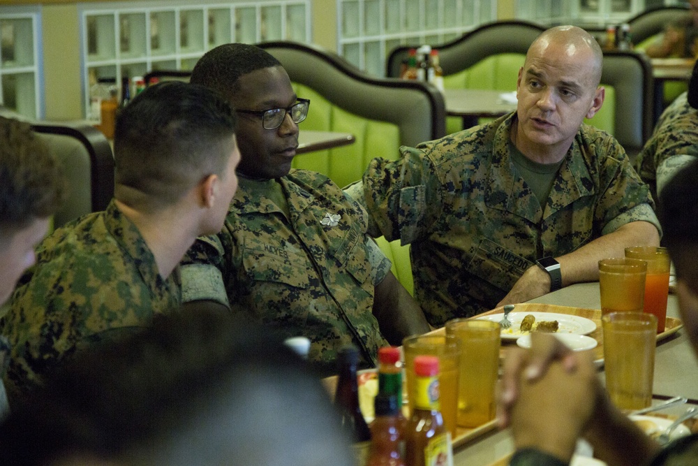 Marines break bread with the Sgt. Maj. of the Republic of Korea Marines