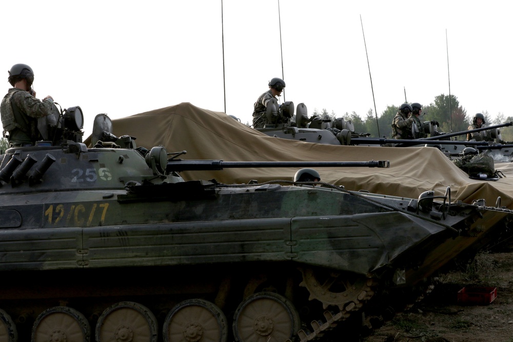 1-7 Cavalry Regiment conduct CALFEX with Slovakian forces