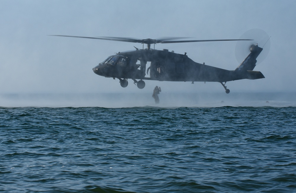 Va. National Guard aviators support SF training in N.Y.