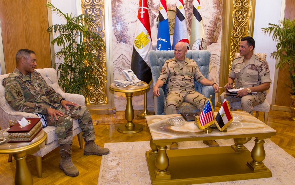 Lt. Gen. Michael X. Garrett, U.S. Army Central commander, visits with Egyptian and American forces in Egypt