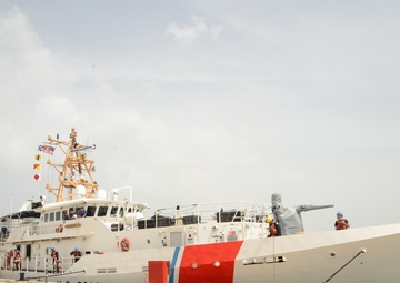 Coast Guard transfers custody of 3 smugglers, $3.3 million of cocaine following interdiction of go-fast off Loiza, Puerto Rico