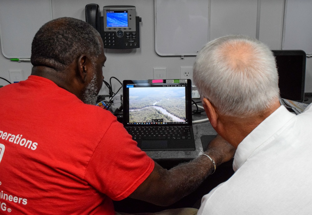 USACE Director for Contingency Operations meets with Wilmington District leaders