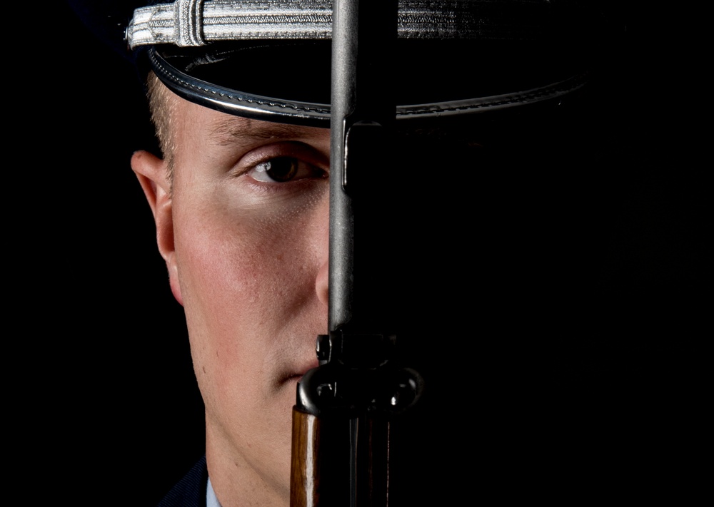 Ceremonial guardsmen ‘honor with dignity’