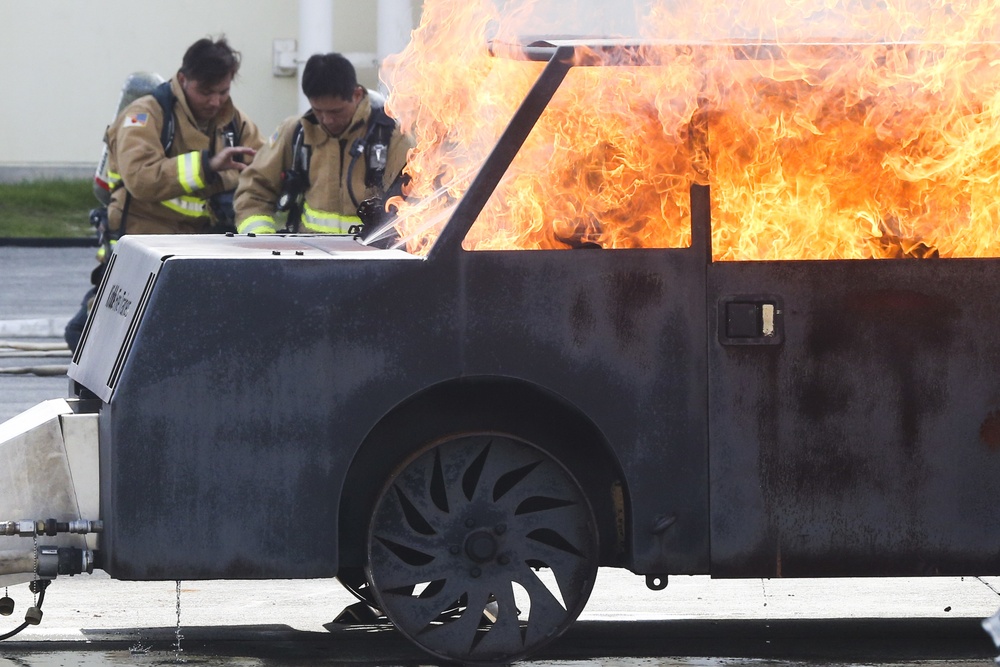 MCIPAC hosts firefighting demonstration for Fukuoka Prefecture Fire Academy cadets