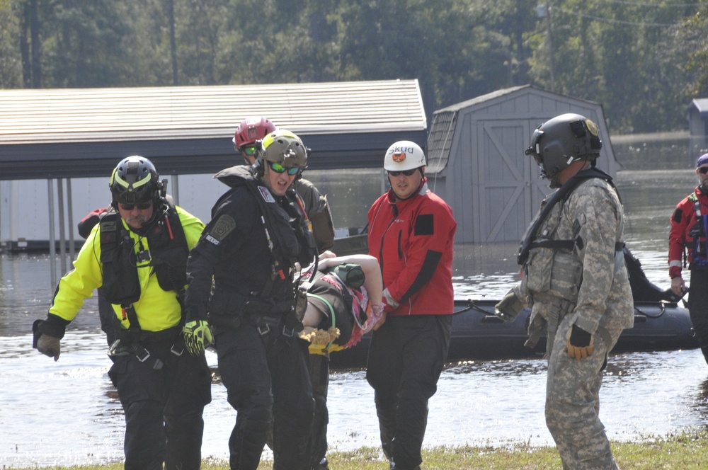 Pa. Guard rescues two S.C. flood survivors