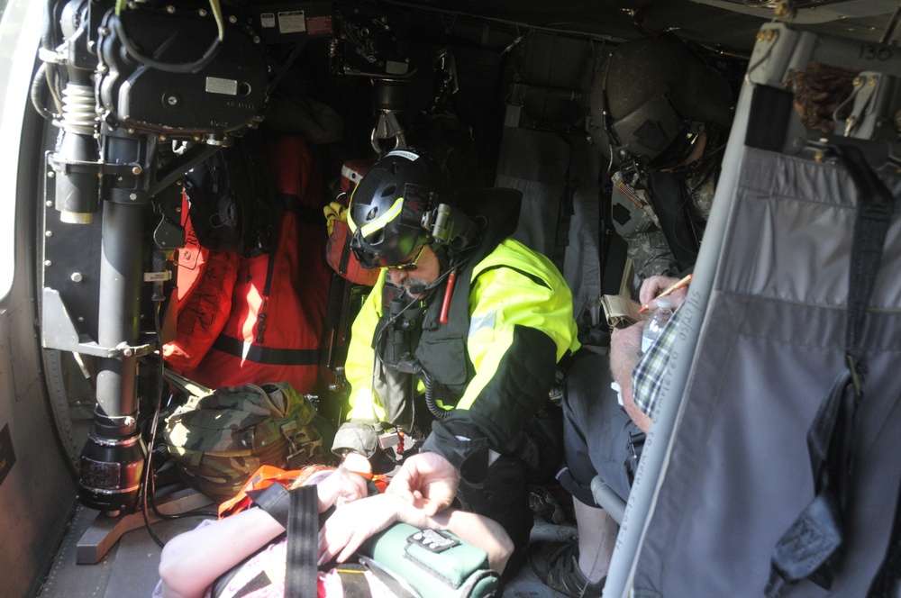 Pa. Guard rescues two S.C. flood survivors