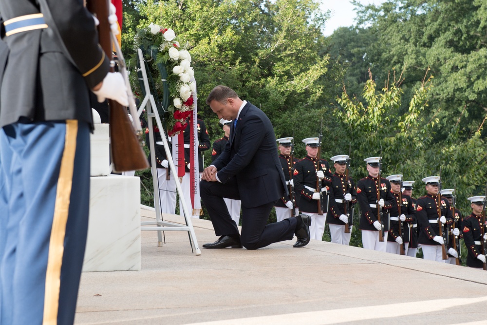 Armed Forces Full Honor Wreath Laying Ceremony for President of Poland