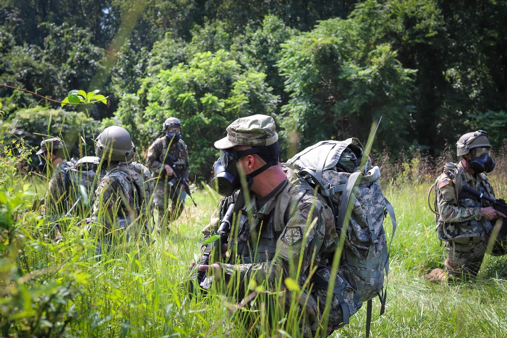 Warrior tasks challenge Soldiers in ‘Tough Squad’ competition