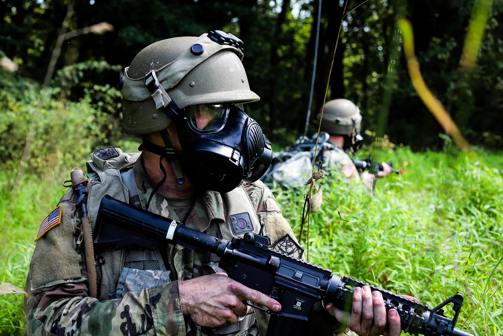 Warrior tasks challenge Soldiers in ‘Tough Squad’ competition