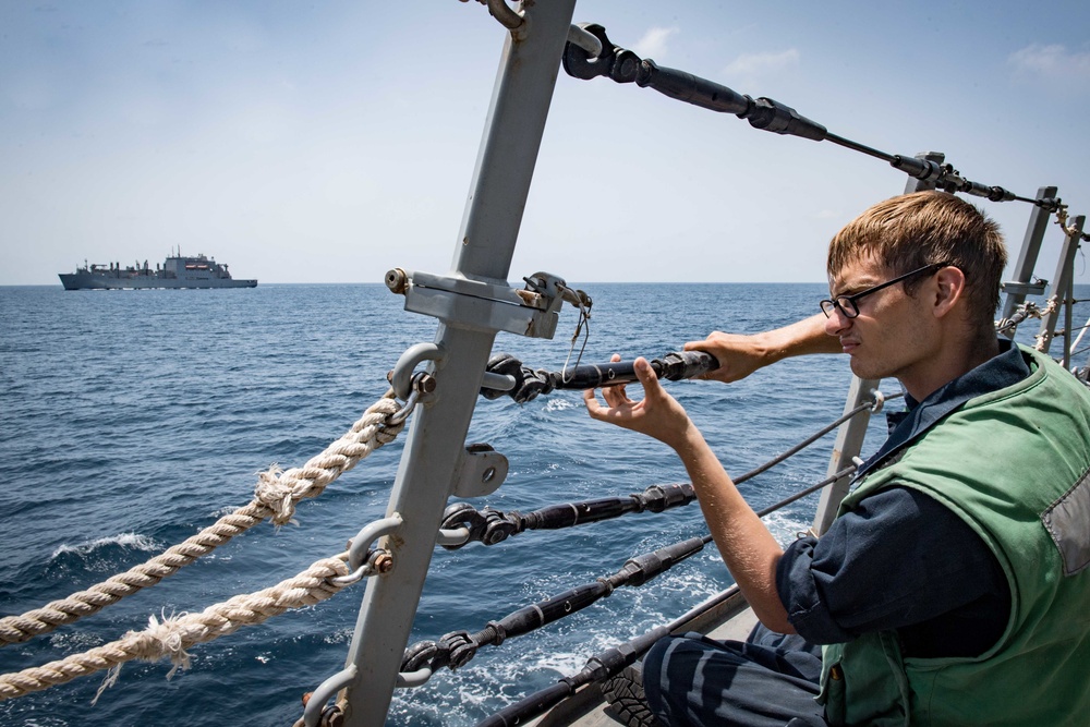 USS Jason Dunham replenishment-at-sea with USNS Alan Shepard