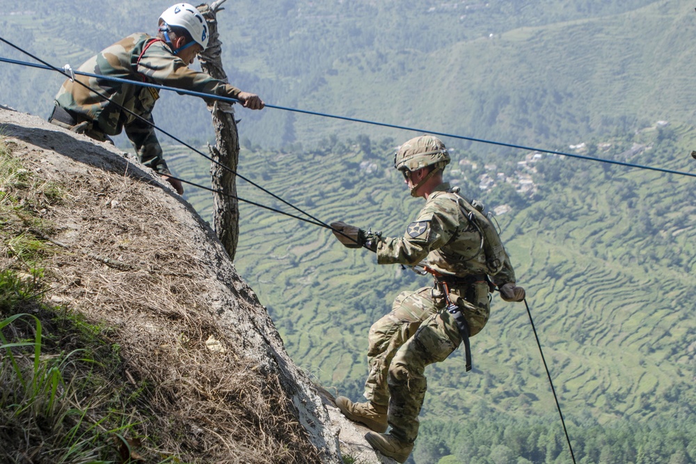 Bayonet Soldiers hone mountaineering skills in India