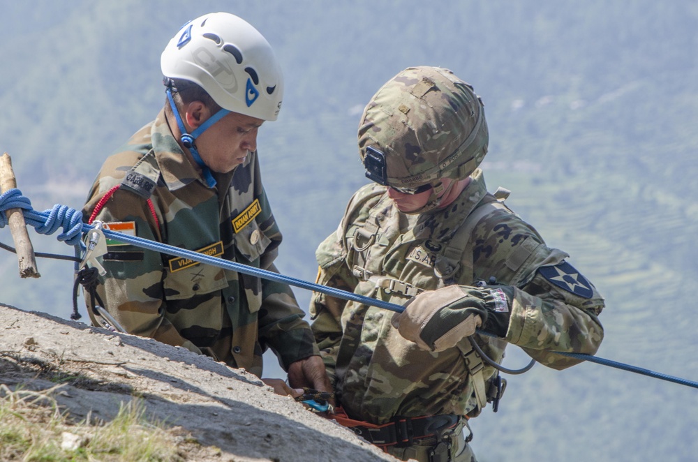 Bayonet Soldiers hone mountaineering skills in India
