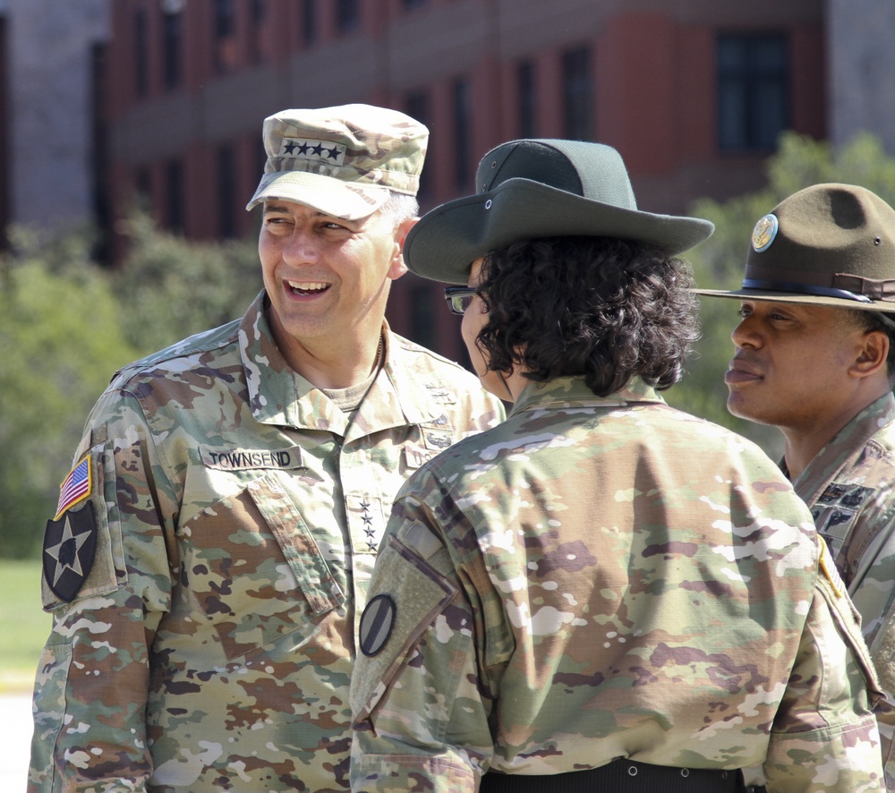 TRADOC Commander visits USADSA