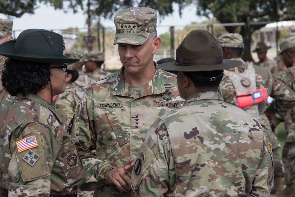 TRADOC Commander visits USADSA