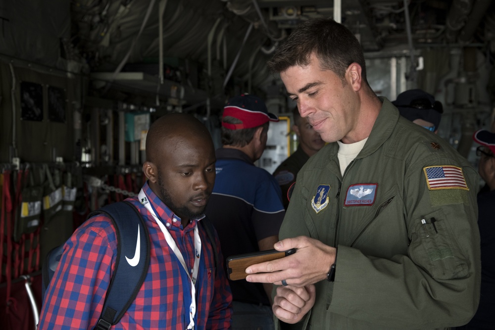 NY Army, Air Guardsman team up for African trade show